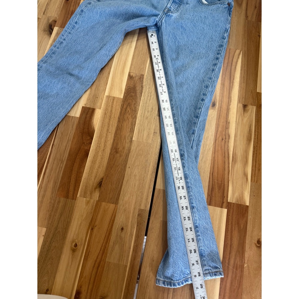 501 Button Fly Levi's Women's Distressed Blue Denim Jeans 26x30 - Picture 3 of 8